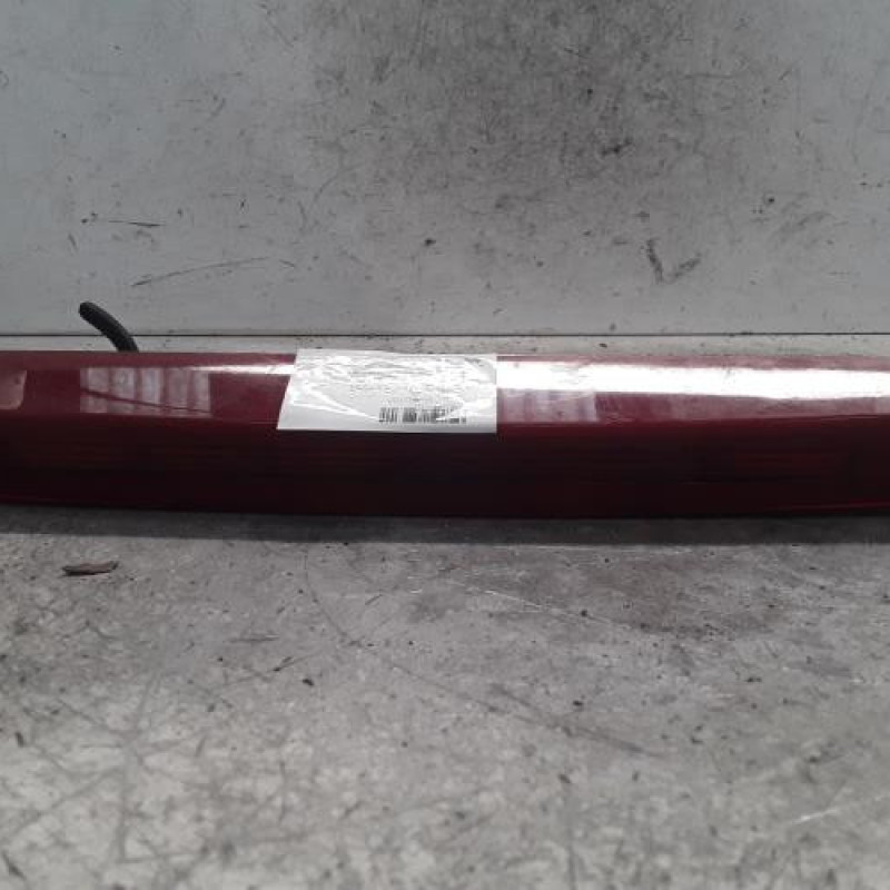 Feu arriere stop central RENAULT MEGANE 3 Feu arriere stop central RENAULT MEGANE 3