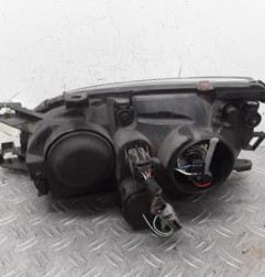 Optique avant principal droit (feux)(phare) TOYOTA AVENSIS 1