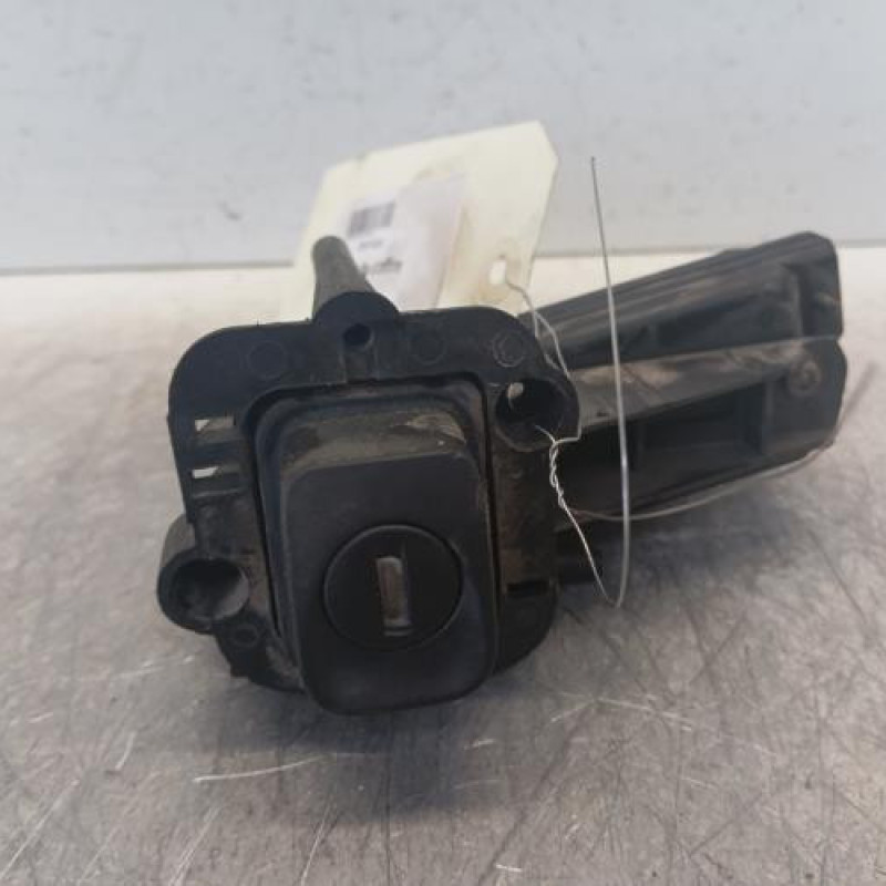 Bouton de coffre RENAULT CLIO 2 Bouton de coffre RENAULT CLIO 2