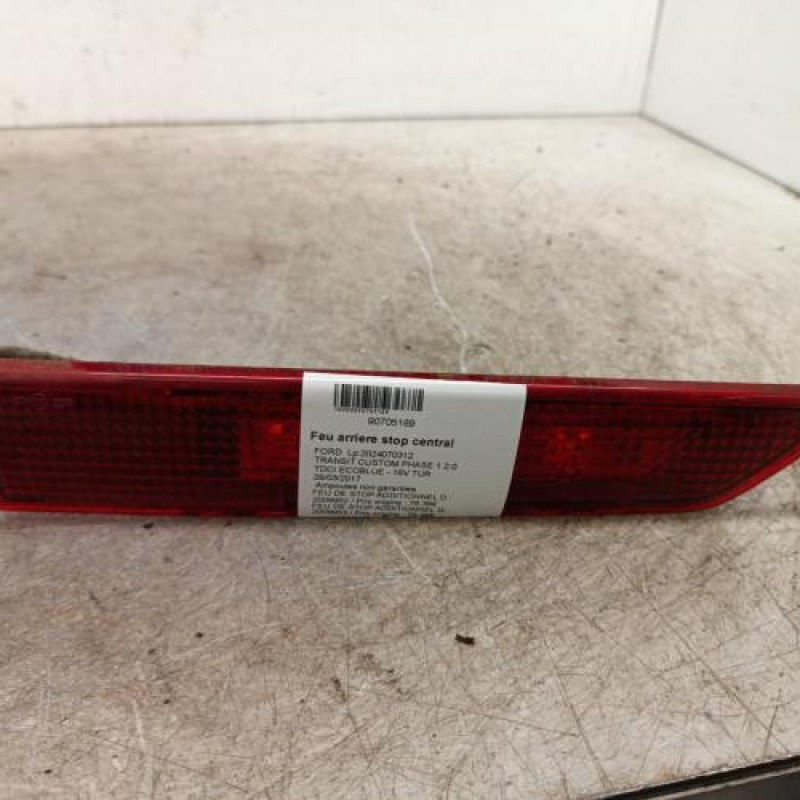 Feu arriere stop central FORD TRANSIT CUSTOM 1