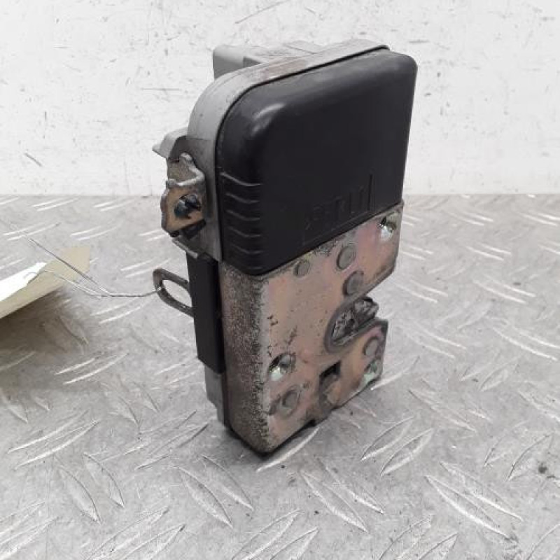 Serrure avant gauche PEUGEOT 206