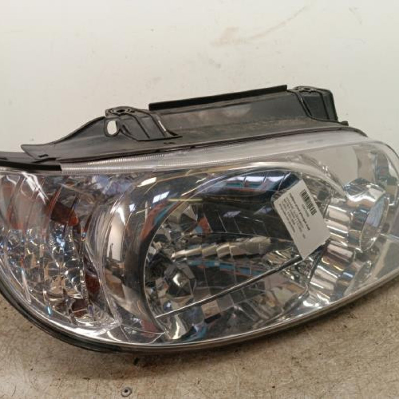 Optique avant principal droit (feux)(phare) HYUNDAI MATRIX