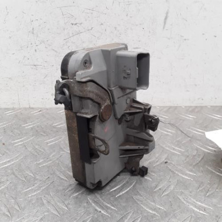 Serrure avant droit PEUGEOT 206
