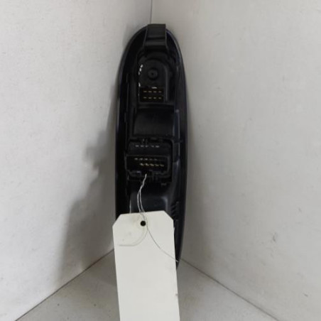 Interrupteur de leve vitre avant gauche RENAULT CLIO 2