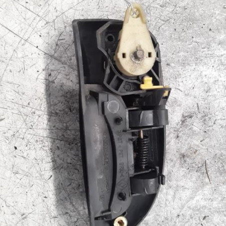 Poignee porte avant gauche RENAULT KANGOO 1
