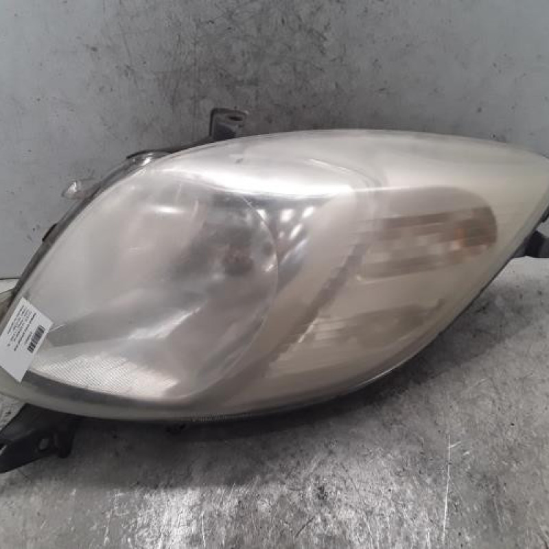 Optique avant principal droit (feux)(phare) TOYOTA YARIS 2