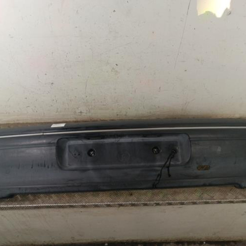 Pare choc arriere PEUGEOT 106 Pare choc arriere PEUGEOT 106
