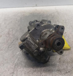 Pompe de direction RENAULT MASTER 2 Photo n°1