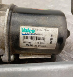 Moteur essuie glace avant NISSAN JUKE 1
