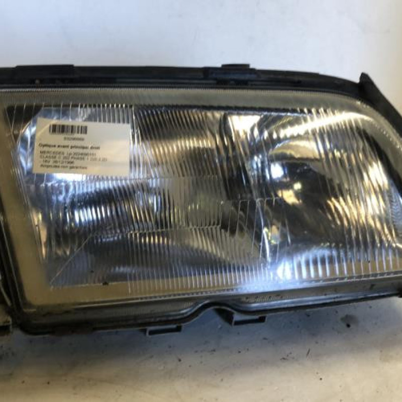 Optique avant principal droit (feux)(phare) MERCEDES CLASSE C 202