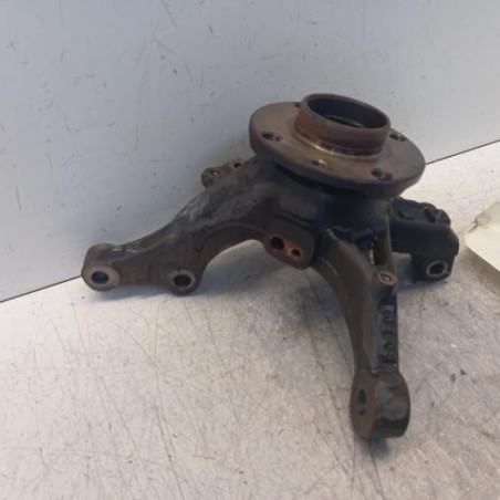 Moyeu avant gauche PEUGEOT BIPPER