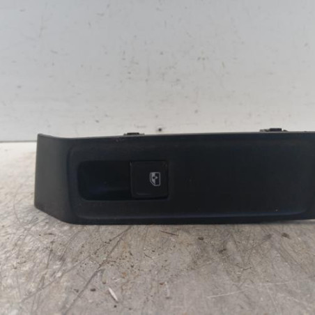 Interrupteur de leve vitre arriere gauche SKODA FABIA 3 Photo n°1