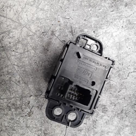 Poignee electrique frein a main NISSAN QASHQAI 2