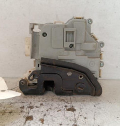 Serrure arriere droit AUDI A1 1 Photo n°1