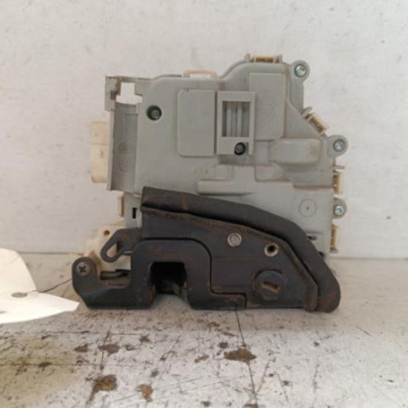 Serrure arriere droit AUDI A1 1 Photo n°1