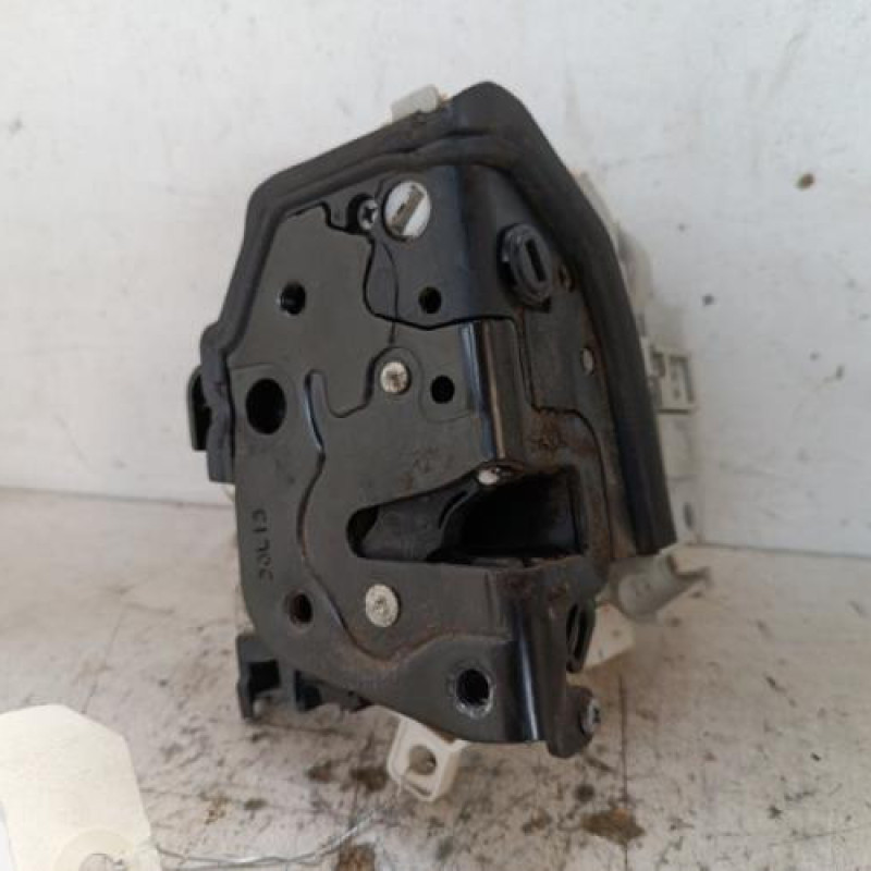 Serrure arriere gauche AUDI A1 1 Serrure arriere gauche AUDI A1 1