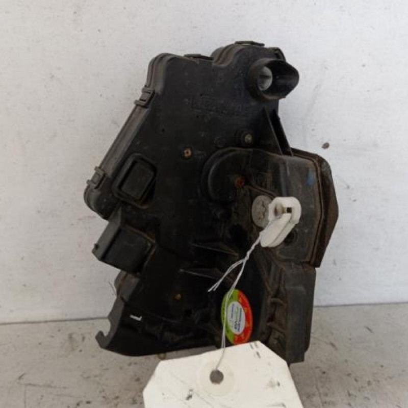 Serrure avant gauche BMW SERIE 3 E46 Serrure avant gauche BMW SERIE 3 E46
