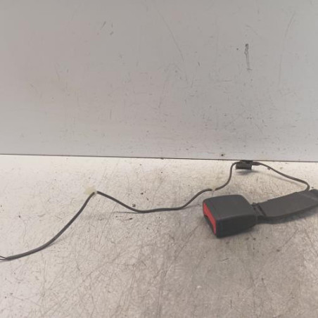 Attache ceinture avant gauche SKODA FABIA 3 Photo n°1