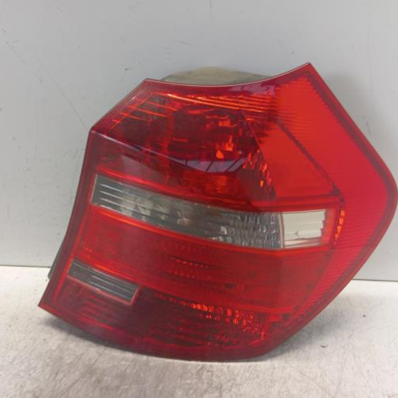 Feu arriere principal droit (feux) BMW SERIE 1 E87 Feu arriere principal droit (feux) BMW SERIE 1 E87
