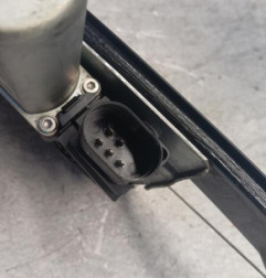 Leve vitre electrique arriere droit BMW SERIE 1 E87 Photo n°5