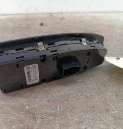 Interrupteur de leve vitre avant gauche BMW SERIE 1 F20