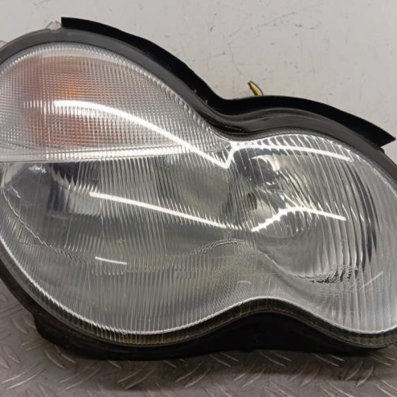 Optique avant principal gauche (feux)(phare) MERCEDES CLASSE C 203