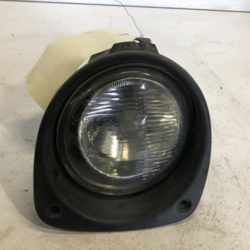 Anti brouillard gauche (feux) RENAULT CLIO 2 Anti brouillard gauche (feux) RENAULT CLIO 2