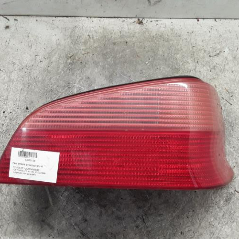 Feu arriere principal droit (feux) PEUGEOT 106 Feu arriere principal droit (feux) PEUGEOT 106