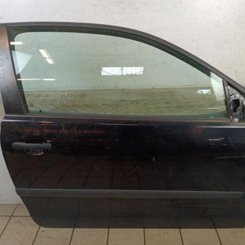 Porte avant droit VOLKSWAGEN POLO 4