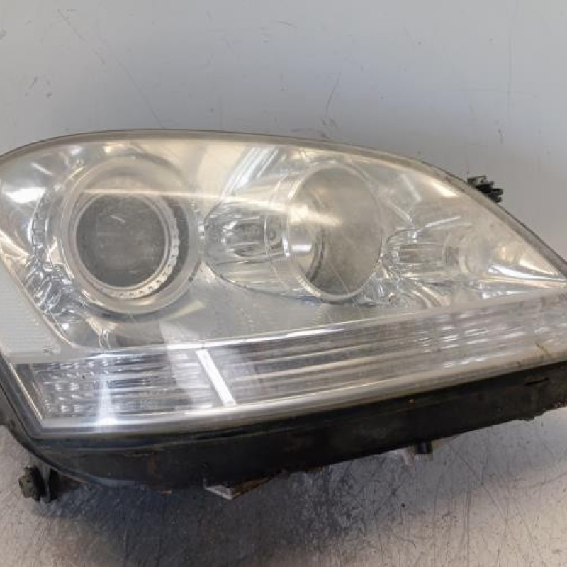 Optique avant principal droit (feux)(phare) MERCEDES CLASSE M 164