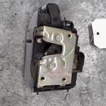 Serrure avant droit VOLKSWAGEN GOLF 3