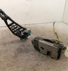 Serrure avant droit OPEL ZAFIRA B