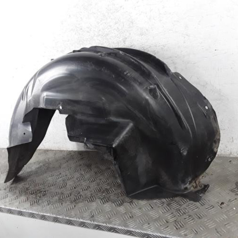 Pare boue arriere droit PEUGEOT 3008 2