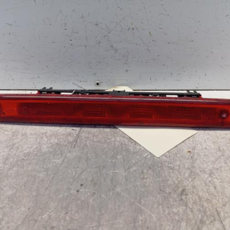 Feu arriere stop central PEUGEOT 107