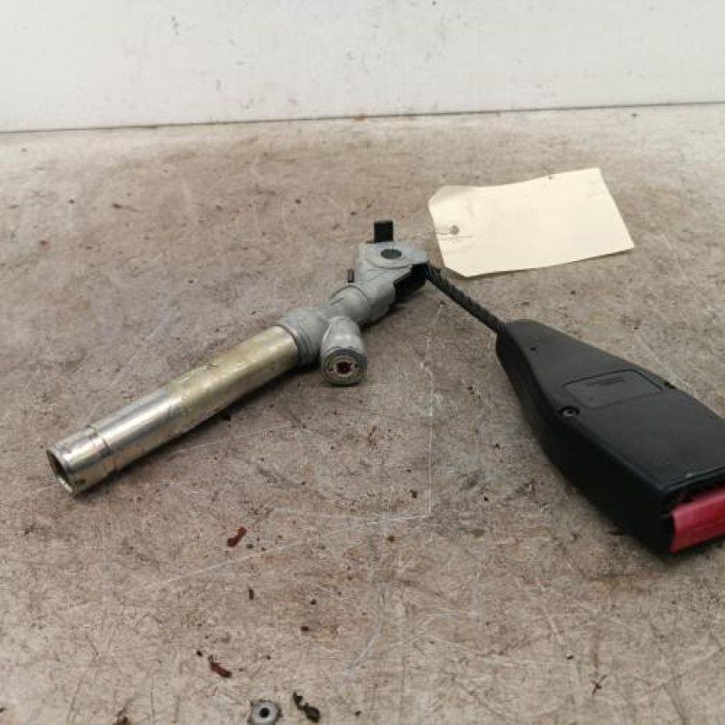 Attache ceinture avant droit RENAULT TWINGO 1