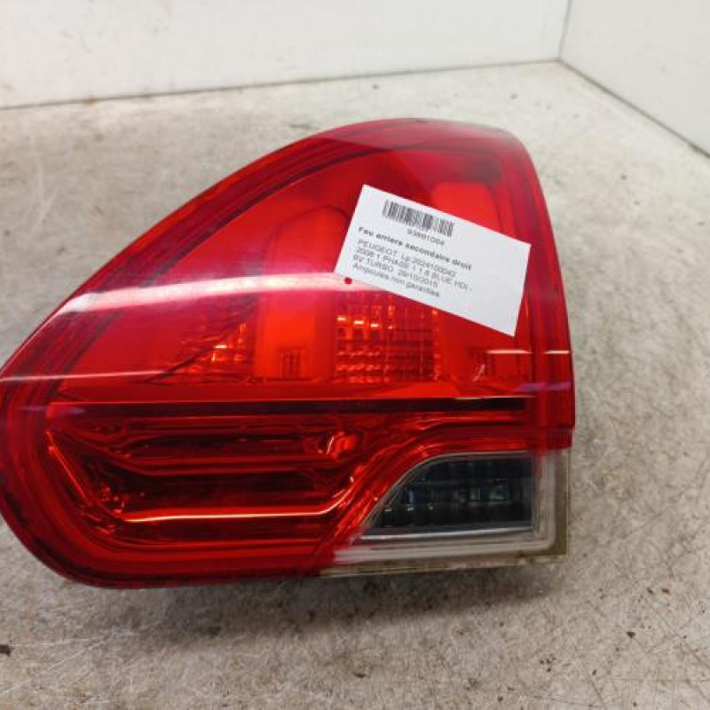 Feu arriere secondaire droit (feux) PEUGEOT 2008 1