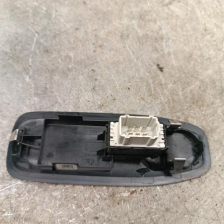 Interrupteur de leve vitre avant droit PEUGEOT 208 1