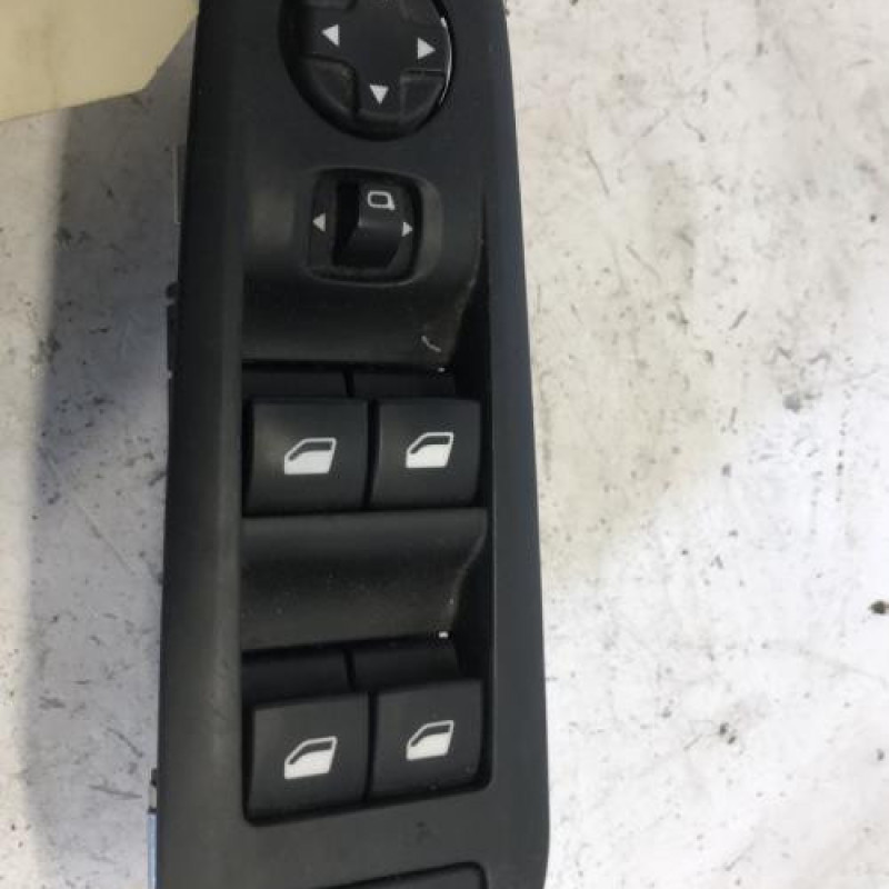 Interrupteur de leve vitre avant gauche PEUGEOT 308 2