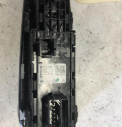 Interrupteur de leve vitre avant gauche PEUGEOT 308 2