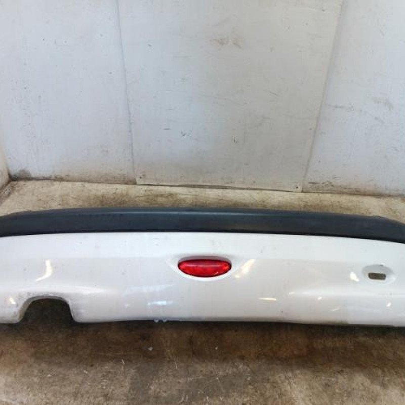 Pare choc arriere PEUGEOT 206