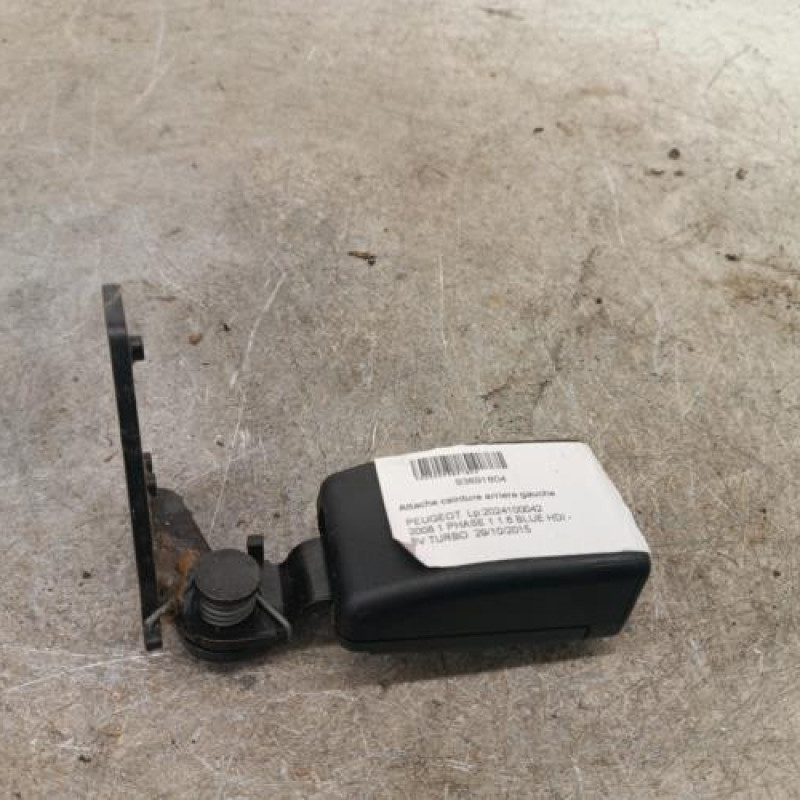 Attache ceinture arriere gauche PEUGEOT 2008 1