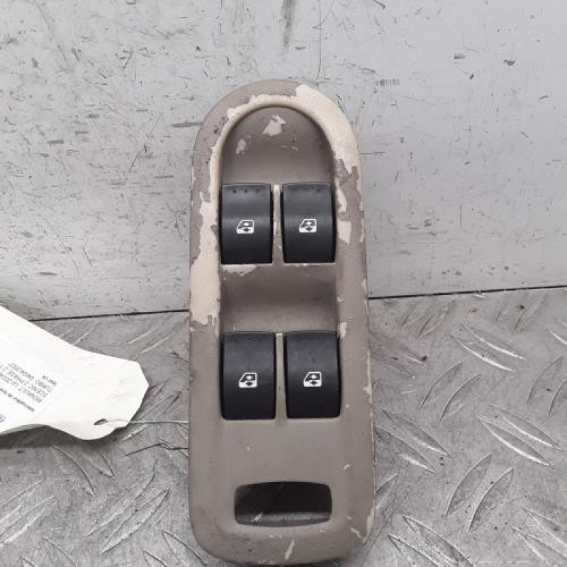 Interrupteur de leve vitre avant gauche RENAULT SCENIC 2