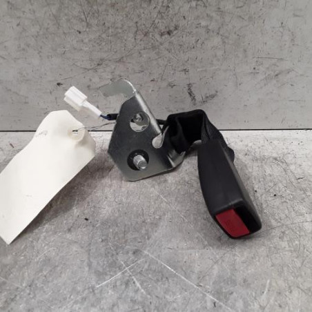 Attache ceinture arriere gauche NISSAN QASHQAI 2 Photo n°1