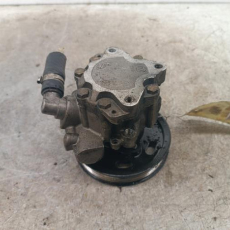 Pompe de direction AUDI A4 1 Photo n°1