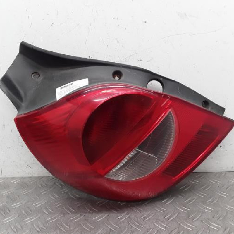 Feu arriere principal gauche (feux) RENAULT CLIO 3 Feu arriere principal gauche (feux) RENAULT CLIO 3