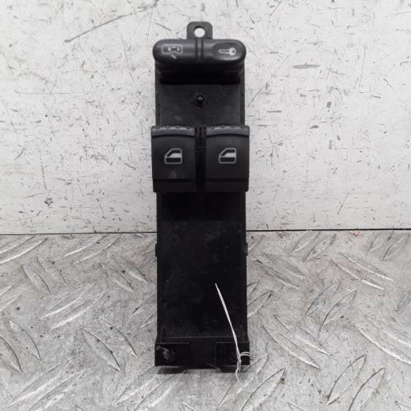 Interrupteur de leve vitre avant gauche VOLKSWAGEN GOLF 4