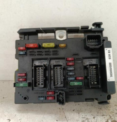 Boitier servitude moteur (BSM) PEUGEOT 206 Photo n°1