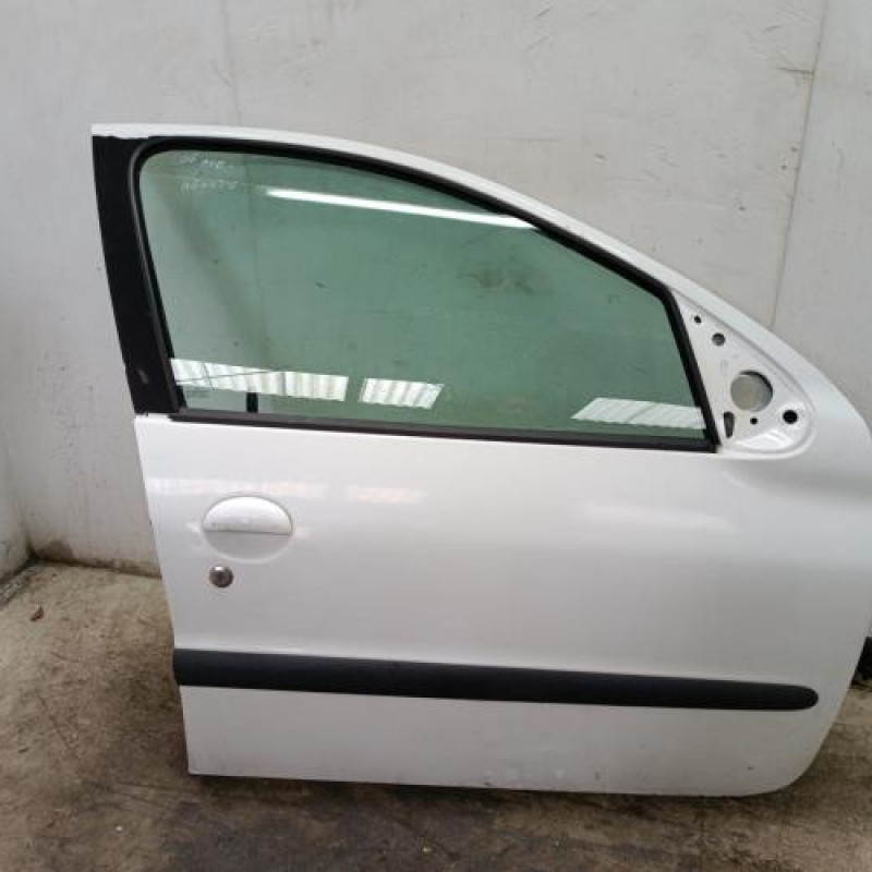 Porte avant droit PEUGEOT 206 Porte avant droit PEUGEOT 206