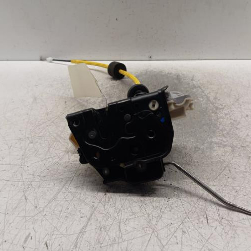 Serrure arriere droit AUDI A6 3
