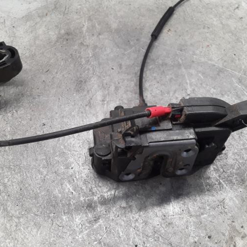 Serrure avant droit RENAULT KANGOO 2 Serrure avant droit RENAULT KANGOO 2